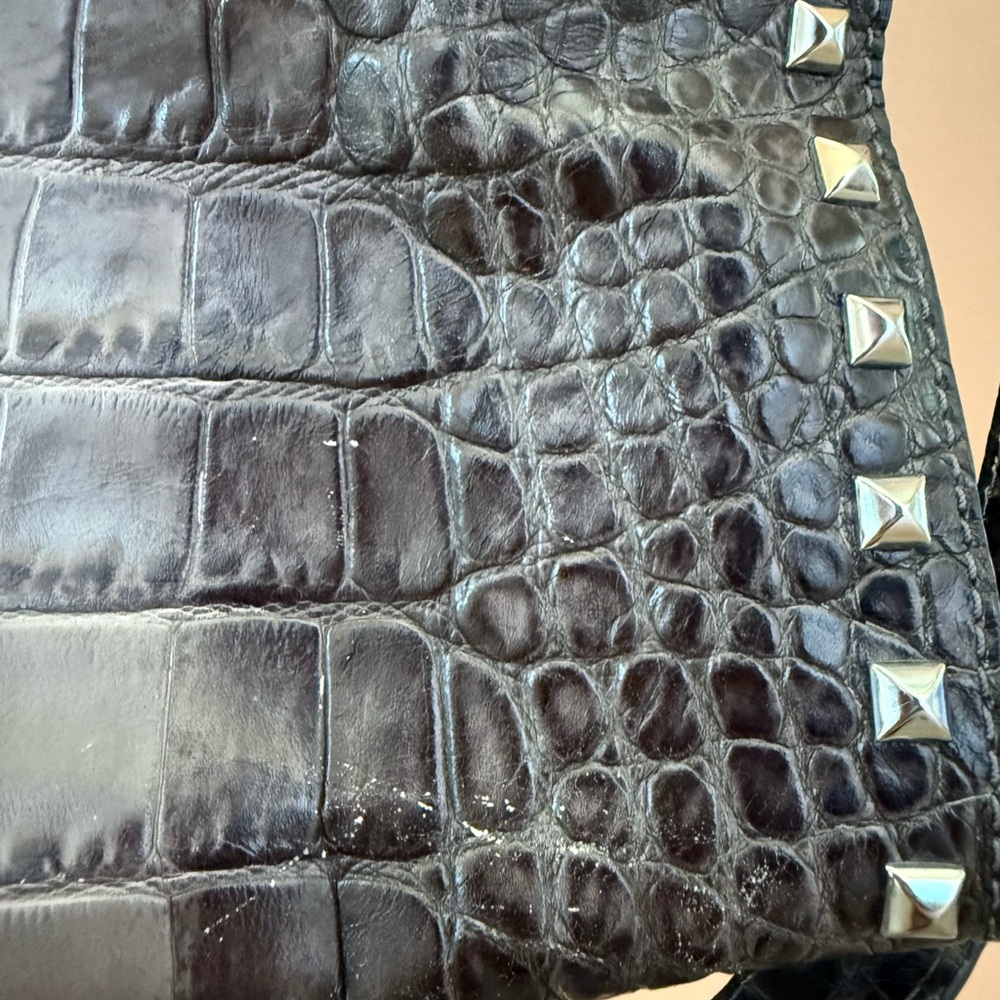 Michael Kors Vintage Croc Embossed Hilton Tote - Picture 5 of 16